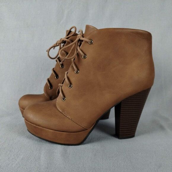Soda Almond Toe Lace Up Platform Stacked Heel Ankle Booties Brown, Size 8 - Picture 1 of 9